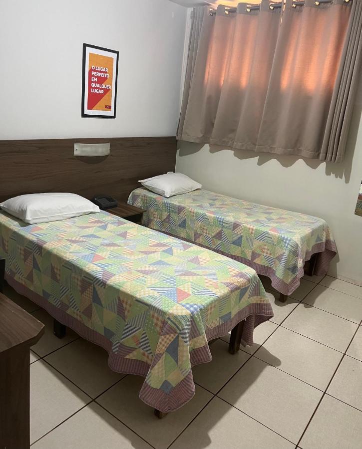Hotel Castro Itumbiara Bagian luar foto